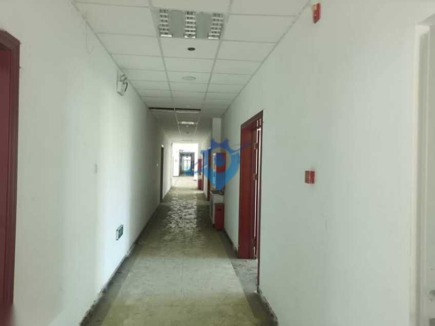 独门独院楼库便宜出租，有配套办公楼餐厅和宿舍