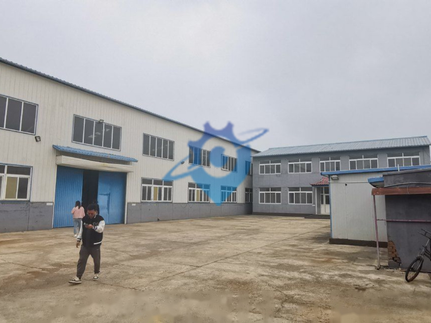 独门独院厂房出租空地充足有办公室宿舍大车进出方便