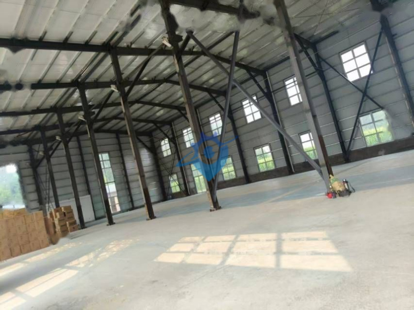 固安南高速口4000平独院厂房，交通便利，水电齐全，可分租